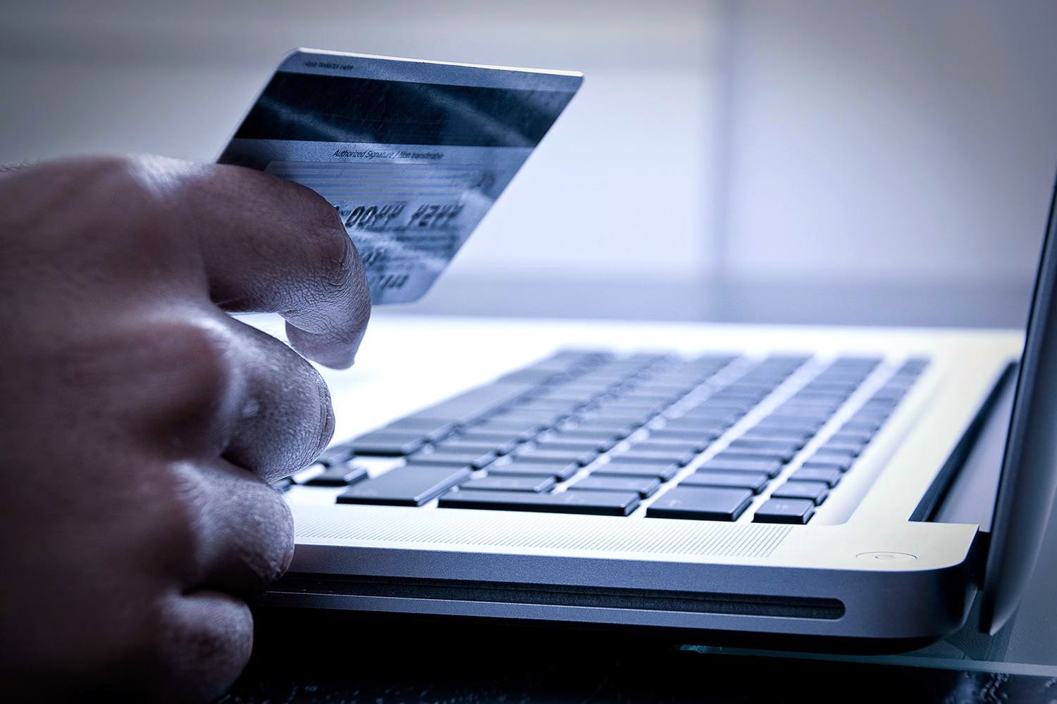 Güvenli ve keyifli online alışverişin yolları, 0 554 1730000 I info@aeroportist.com / Güncel Havacılık Haberleri online alışveriş