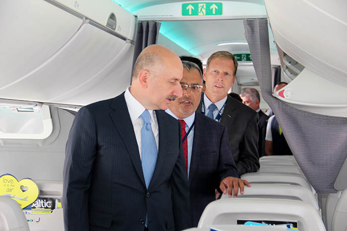 Embraer ve Airbus, Türk Hava Yolları için uçaklarını sergiliyor 26 Nisan 2024