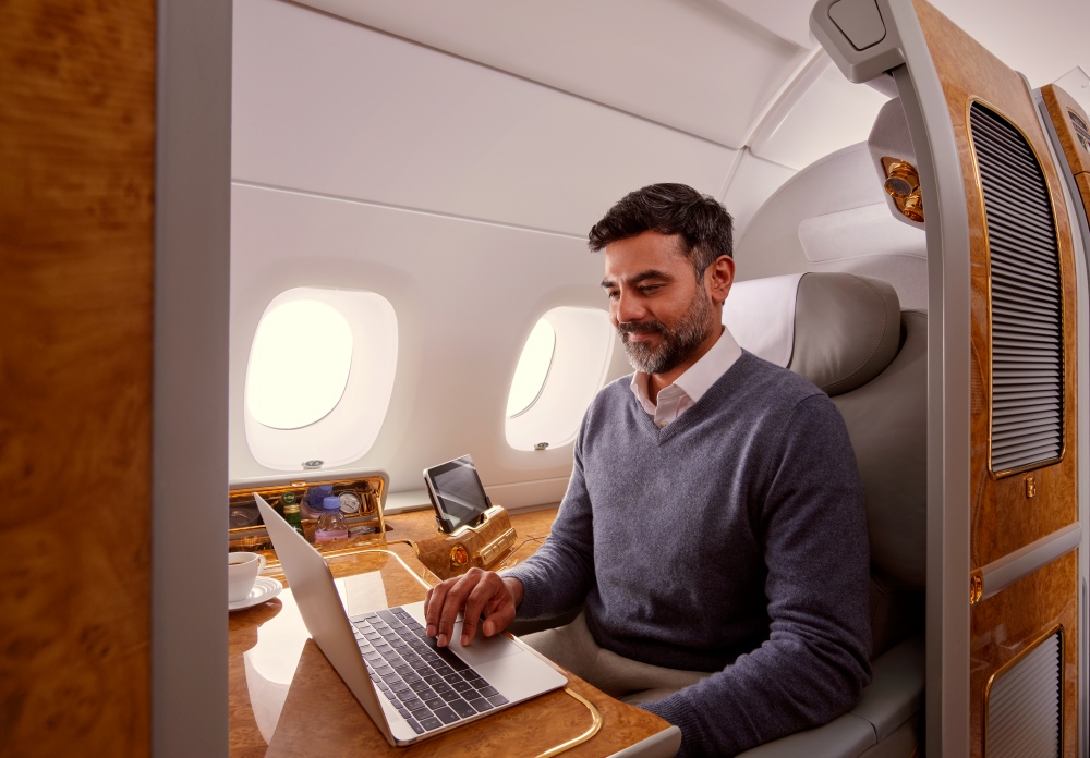 Tüm Emirates yolcuları artık uçuşları sırasında ücretsiz Wi-Fi bağlantısından yararlanabiliyorlar 27 Nisan 2024