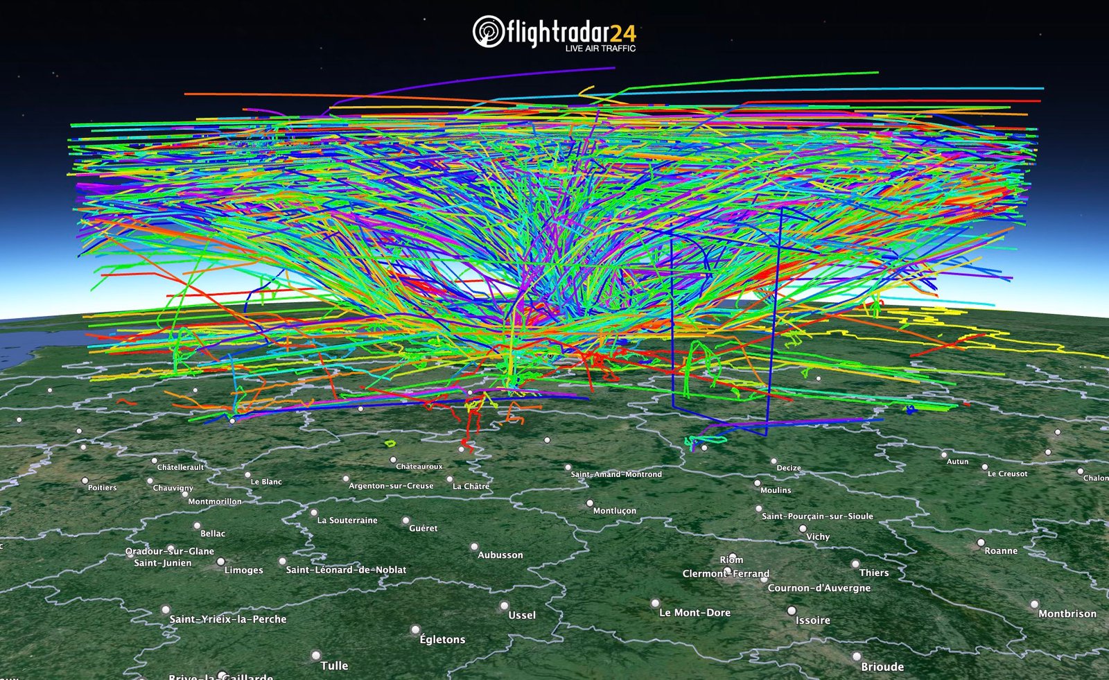 Olimpiyat açılış töreni sırasında Paris'te uçak uçmadı