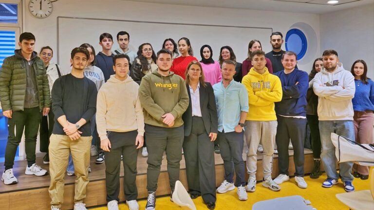 Air Arabia Satış Müdürü Selçuk Demir, Öğrencilere İlham Verdi!