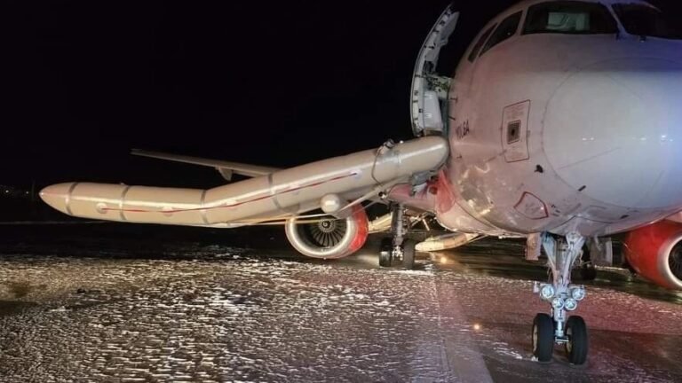 Antalya Havalimanı’nda Rus Uçağında Yangın Paniği!