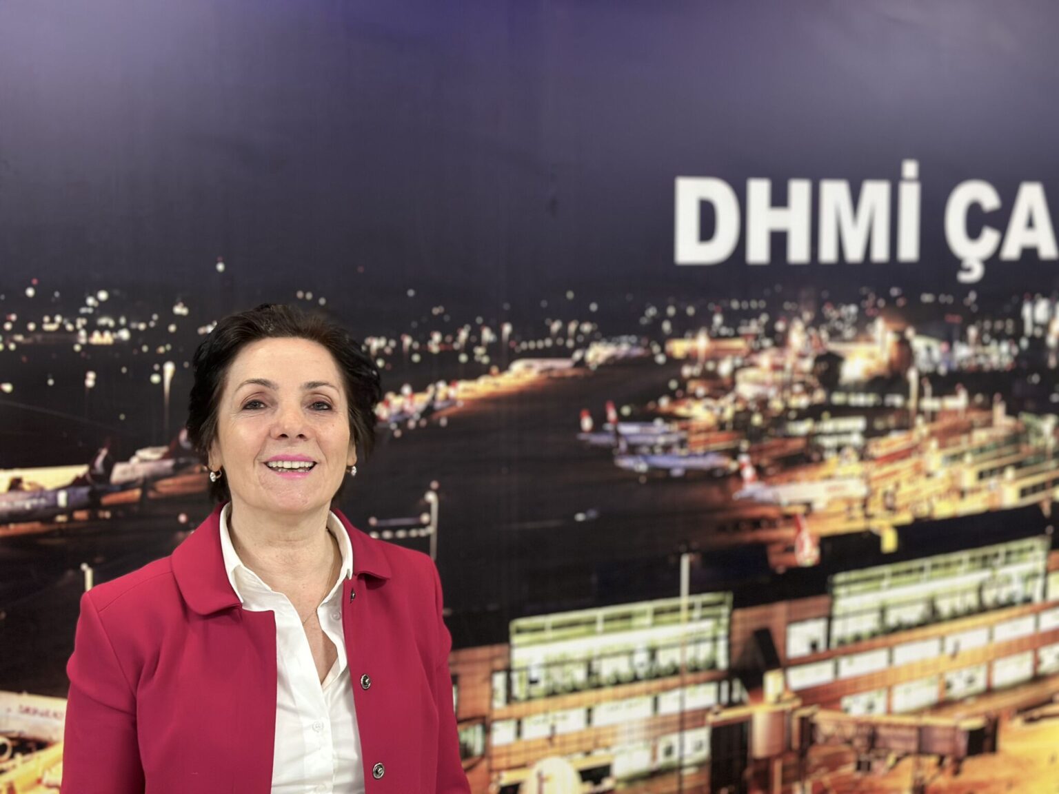 35 Yıllık Hava Trafik Kontrolörü Mübeccel İnan Emekliye Ayrıldı 26 Ocak 2026