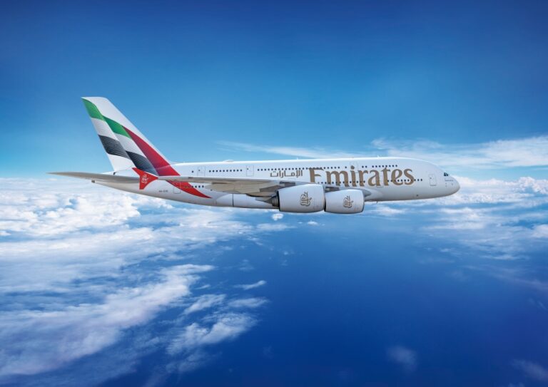 emirates, dubai, gumus, emirates'in