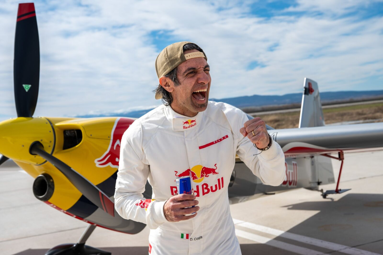 Red Bull Sporcusu Dario Costa Hareket Halindeki Trene İniş ve Kalkış Yaparak Dünyada Bir İlke İmza Attı 4 Red Bull Sporcusu Dario Costa Hareket Halindeki Trene İniş ve Kalkış Yaparak Dünyada Bir İlke İmza Attı 16 Şubat 2026