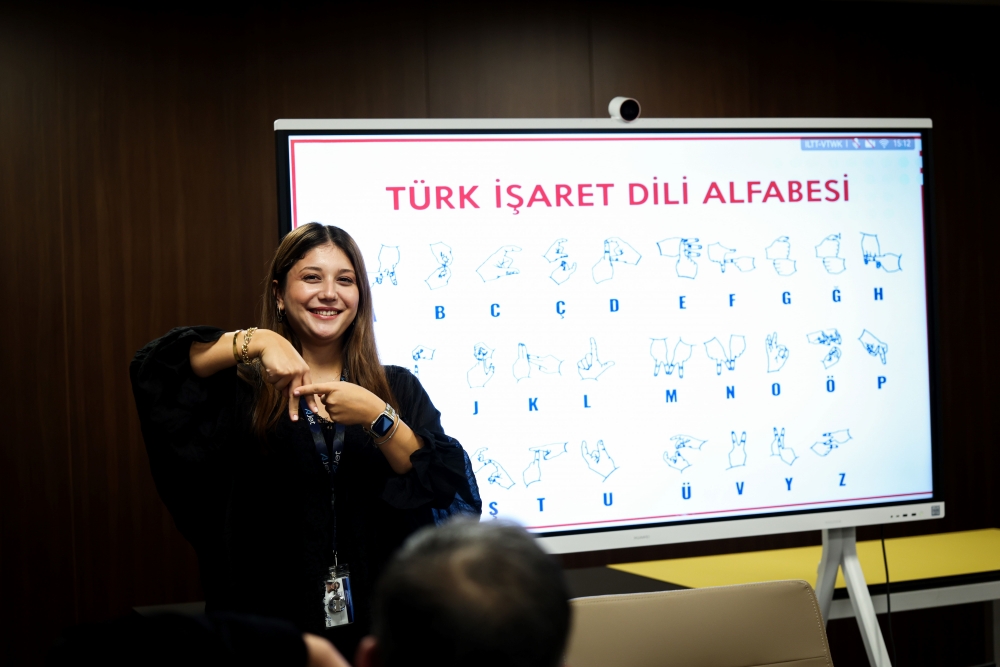 ajet